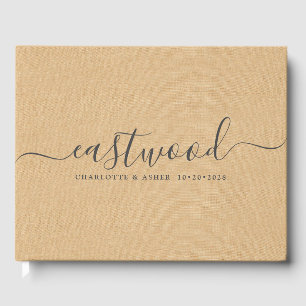 Ett par kronor av persikopersikor Namn Bröllop Gästböcker