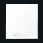 Ett par Namn Monogram Anteckningsblock<br><div class="desc">Ett delikat mjukt ljus i elegant och grått-parets namn-monogram i vintage sans serif-text,  kontrasterat med ett handskrivet stil-skriptteckensnitt. Stationära anteckningsblock för elegant bröllop för nyfödda eller långtidsmakar. Blanda vintage och modernt stilar. Beställ i större kvantiteter för underbarare sparande.</div>