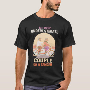 Ett par på en tandem cykelskjorta - två personer t shirt