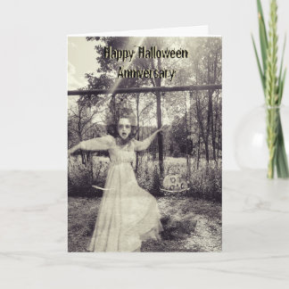 Ett par på Swing Halloween-årskort med ve Kort