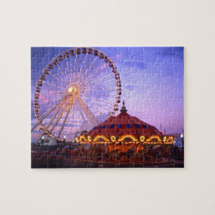 Ett pariserhjul och karusell vid Navy Pier i Pussel