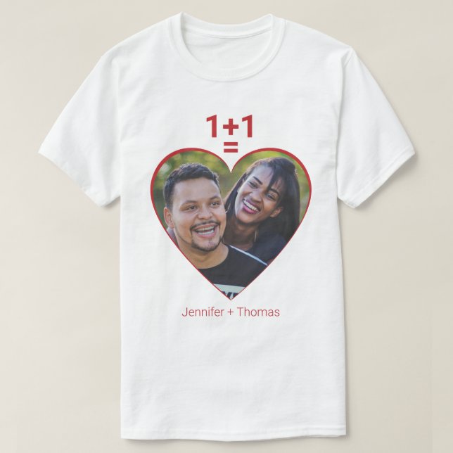 Ett plus ett är lika med Kärlek, rött hjärta, Anpa T Shirt (Design framsida)