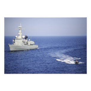 Ett portugisiskt marinlag i ett uppblåsbart farty fototryck