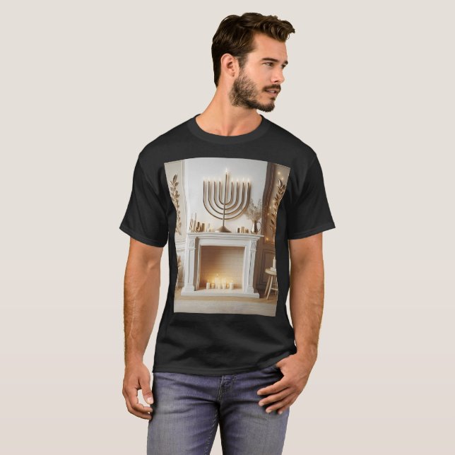 ett rum med en menorah och ljus på väggen t shirt (Hel framsida)