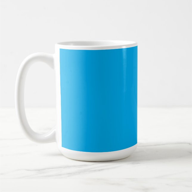 Ett sjudande blå himmel med några utspridda vita m kaffemugg (Vänster)