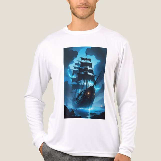 ett spökskepp, ett piratskepp, ett dimmigt skepp,  t shirt (Framsida)