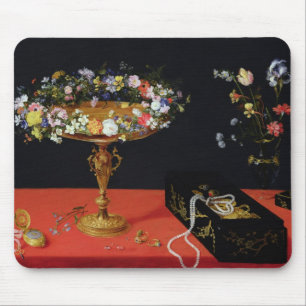 Ett stilleben av en Tazza med blommor Musmatta