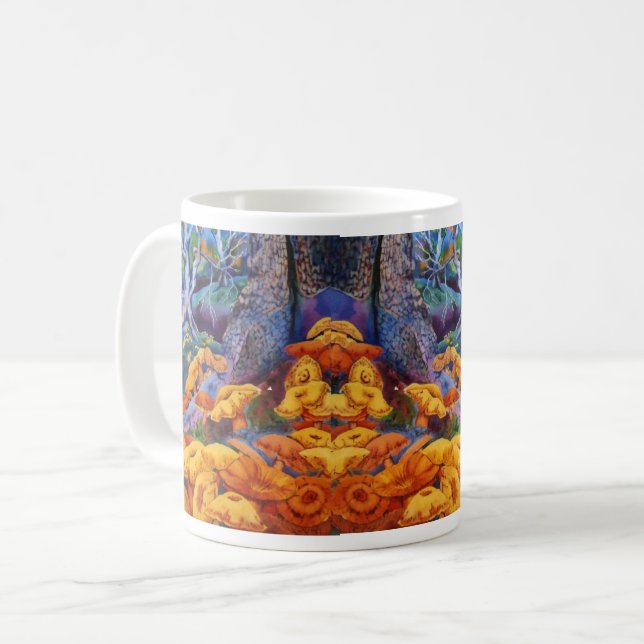 Ett stort svampplåster i djupa skogsihåliga kaffemugg (Framsida vänster)