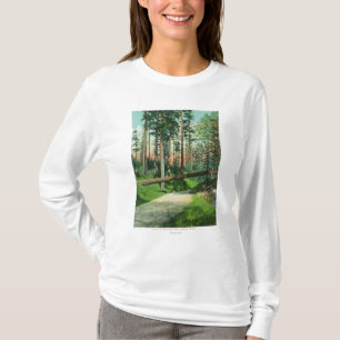 Ett stupat träd på skogsmarken parkerar plats t shirt