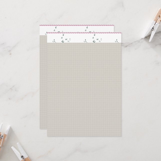 Ett svart och vitt foto av en man i kostym och sli inbjudningar (Fram/Back In Situ)