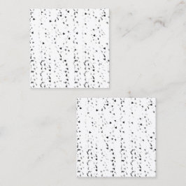 Ett svart och vitt foto av regn faller