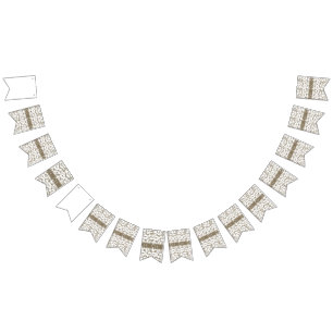 ett svartvitt foto av mönster vimplar