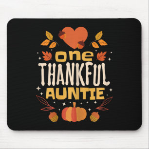 Ett tacksamt Auntie Fall Thanksgiving Moster Musmatta