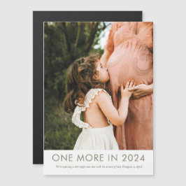 Ett till under 2024 Gravid Announcement Magnet