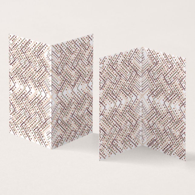 Ett upprepande geometriskt mönster med diamantform kort (In- och utsida)