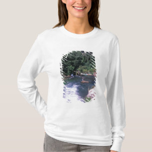 EU, Frankrike, Provence, Frontaine de Vaucluse Tee Shirt