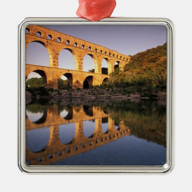 EU, Frankrike, Provence, Gard, Pont du Gard. 2 Julgransprydnad Metall (Framsidan)