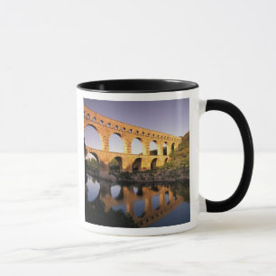 EU, Frankrike, Provence, Gard, Pont du Gard. Mugg