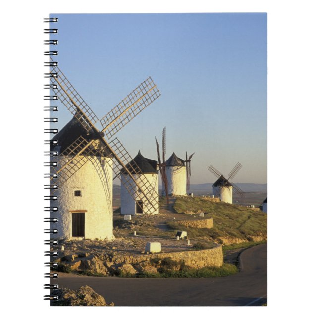 EU, Spanien, La Mancha, Consuegra. Väderkvarnar oc Anteckningsbok Med Spiral (Framsidan)