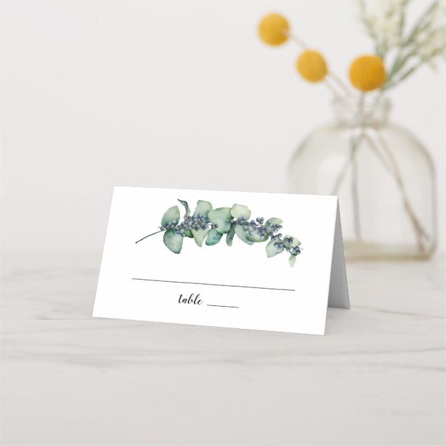 Eucalyptus Berry Botanical Monogram Bröllop Placeringskort (Framsida)