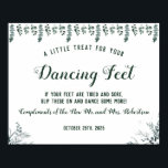 Eucalyptus Danska Fötter Flip Flops Bröllopsskylt Poster<br><div class="desc">Gör det till ditt eget genom att lägga till din text (och personliga foton). För att få tillgång till avancerade redigeringsverktyg,  gå till "Personalisera",  scrolla ned och tryck på "klicka för att anpassa ytterligare"-länken. Se hela kollektionen för alla matchande designer!</div>