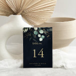 Eucalyptus Guld Blommigt Calligraphy Blue Bröllop Bordsnummer<br><div class="desc">Detta eucalyptus blommigt kalligrafi blått bröllop är perfekt för ett rustiskt bröllop. Den här konstnärliga utformningen har handritad blommigt från guld och grönt av eukalyptus i en mörk blått bakgrund, som inspirerar naturskönheten. Det här är ett bordsnummer från dubblans sida. Lägg till varje bordsnummer som du behöver i din kundvagn...</div>