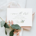 Eucalyptus sage grönt guld bröllop spara datum spara datumet<br><div class="desc">Eteriskt vattenfärgat blad och metallisk guld-effekt bröllop spara datum inbjudan. Med vackra vattenfärgsdetaljer. Den här moderna bröllopsinbjudan kommer säkert att sätta stil för din stora dag.</div>