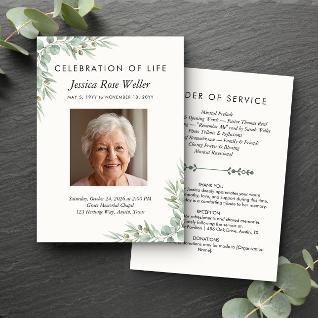 Eukalyptus firande av livets fotoprogram inbjudningar (Order of Service card from the Eucalyptus Celebration of Life collection by Darling & May)