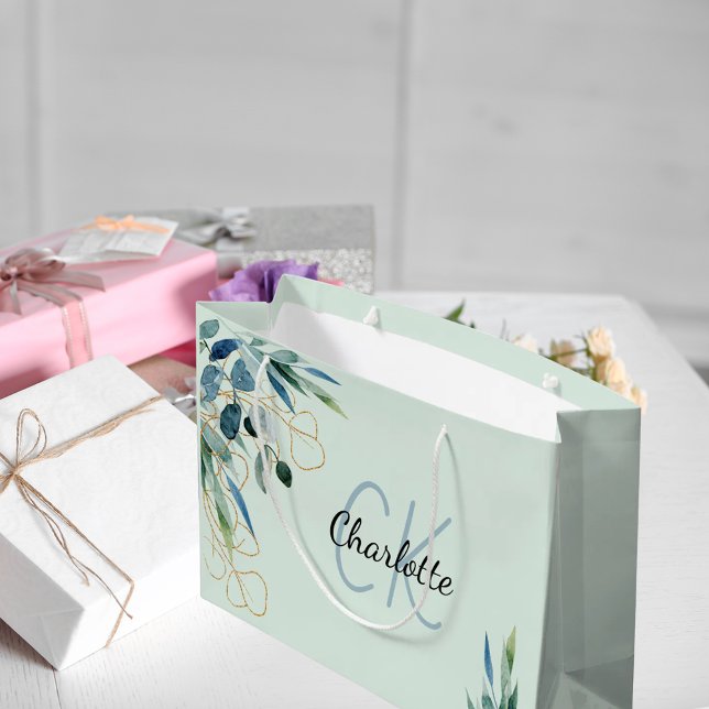 Eukalyptus grönska bladmonogram initialer (Skapare uppladdad)