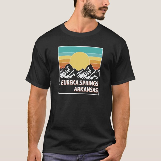 EUREKA SPRINGS ARKANSAS Retro sunset USA Souvenir T Shirt (Framsida)