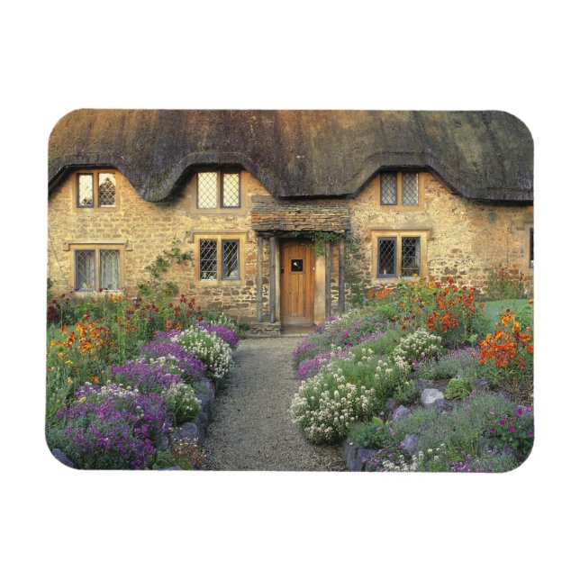 Europa, England, Chippenham. Tidig morgonljus Magnet (Horisontell)