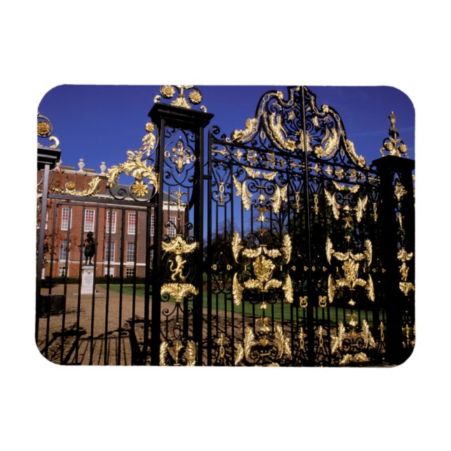 Europa, England, London. Förgylld grind utanför 2 Magnet (Horisontell)