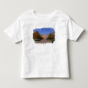 Europa, England, London. Kensingtonpalatset i T-shirt