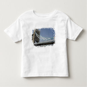 Europa, England, London. Torn Bridge över 2 T-shirt