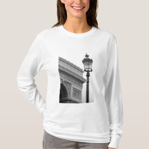 Europa, Frankrike, Paris. Arc de Triomphe och T-shirt