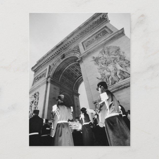 Europa, Frankrike, Paris. Militär ceremoni vid Vykort (Framsida)