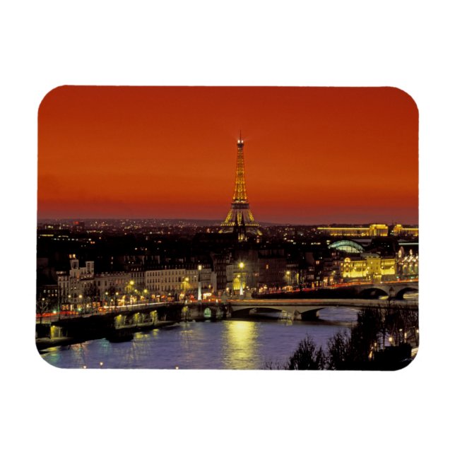 Europa, Frankrike, Paris. Solnedgångsutsikt över E Magnet (Horisontell)