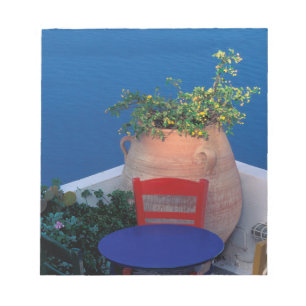 Europa, Grekland, Santorini. Terrass med havsutsik Anteckningsblock