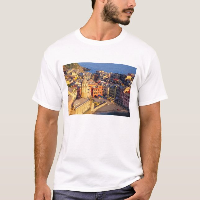 Europa, Italien, Cinque Terre. Byn Vernazza Tee (Framsida)