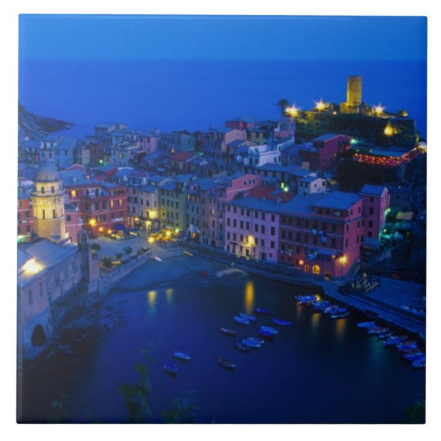 Europa, Italien, Cinque Terre, Vernazza. Hills Kakelplatta (Framsidan)