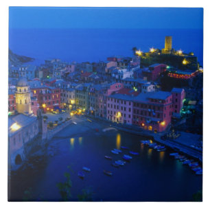 Europa, Italien, Cinque Terre, Vernazza. Sluttning Kakelplatta