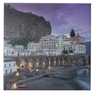 Europa, Italien, Kampanien (Amalfi-kusten) Atrani: Kakelplatta
