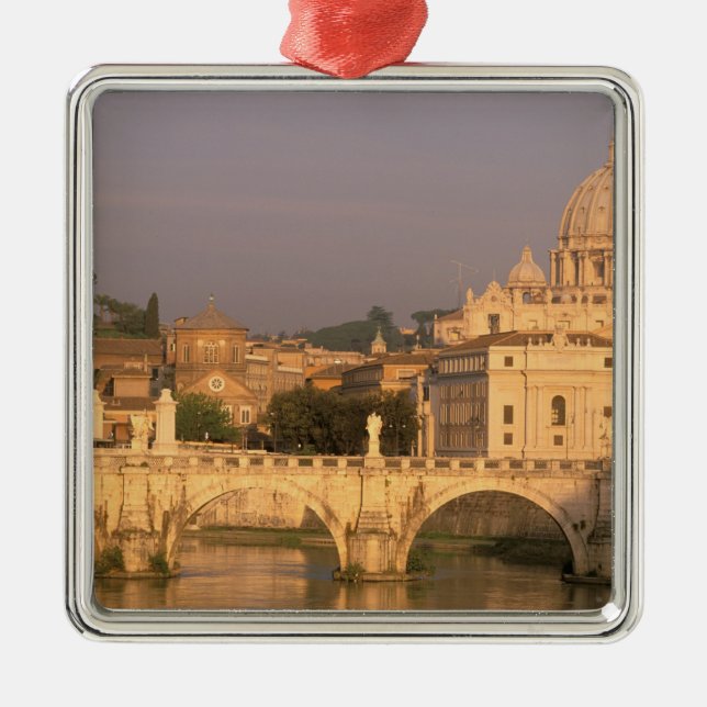 Europa, Italien, Rom, Vatikanen. Basilica San Julgransprydnad Metall (Framsidan)