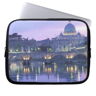 Europa, Italien, Rom, Vatikanen. S:t Peterskyrkan  Laptop Sleeve
