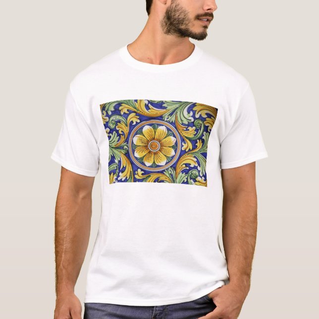 Europa, Italien, Sicilien, Taormina. Traditionell  T-shirt (Framsida)