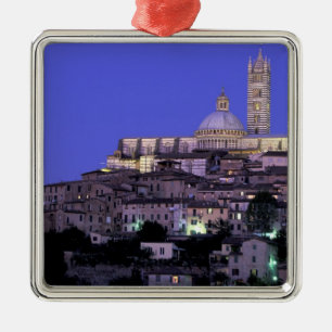 Europa, Italien, Toscana, Siena. 1300-tal. Duomo o Julgransprydnad Metall