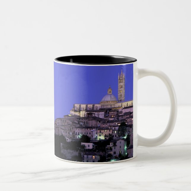 Europa, Italien, Toskana, Siena. 13th C. Duomo och Två-Tonad Mugg (Höger)