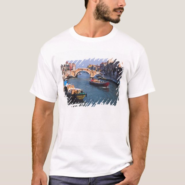 Europa, Italien, Venedig. Båtar med Tee (Framsida)