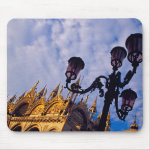 Europa, Italien, Venedig. Bysantinsk basilika och Musmatta