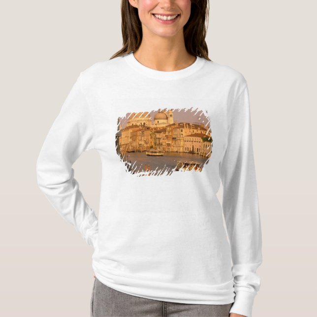 Europa, Italien, Veneto, Venedig. Solnedgångsutsik Tee Shirt (Framsida)